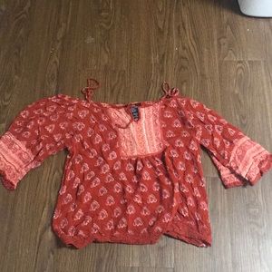 Red floral cute off the shoulder top size L
